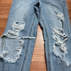 Boyfriend ripped jeans